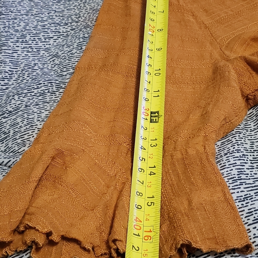 Dolan V-neck Ruffle Blouse - Picture 9 of 13